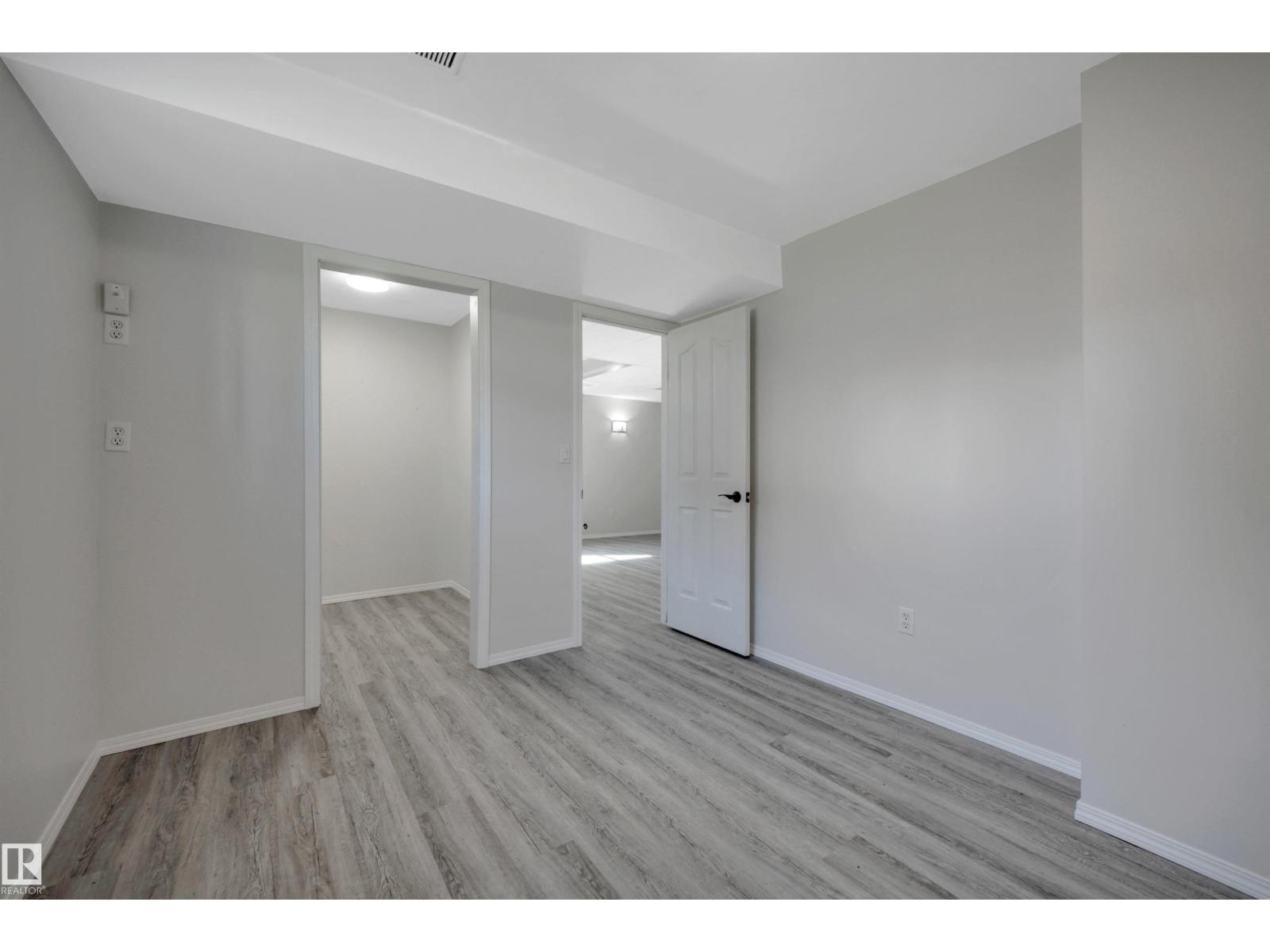 32 Meadowview Dr Property Photo 40
