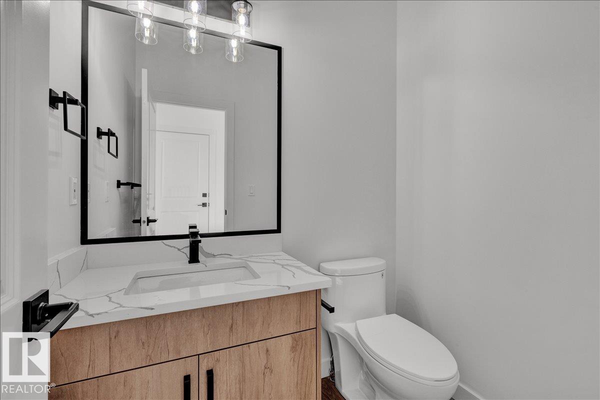 1115 Gyrfalcon Cr Nw Property Photo 21