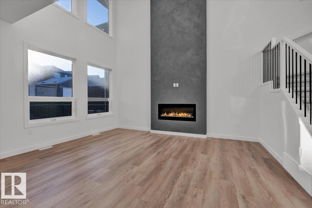 1115 Gyrfalcon Cr Nw Property Photo 24