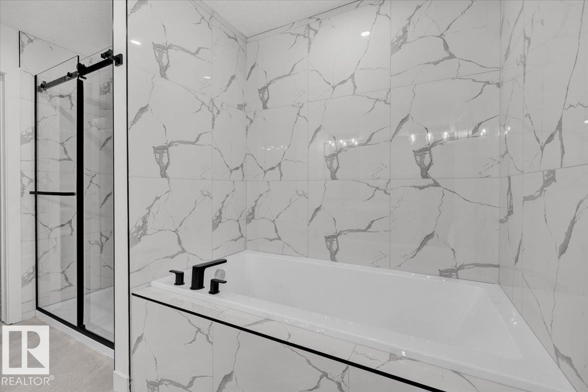 1115 Gyrfalcon Cr Nw Property Photo 46