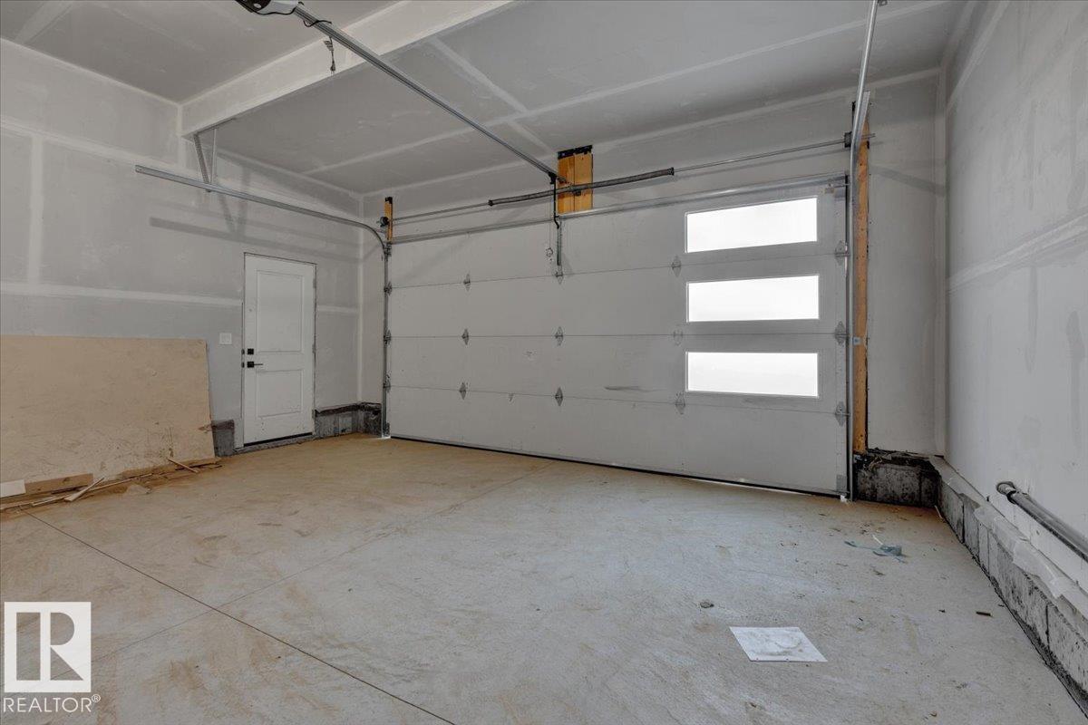 1115 Gyrfalcon Cr Nw Property Photo 65