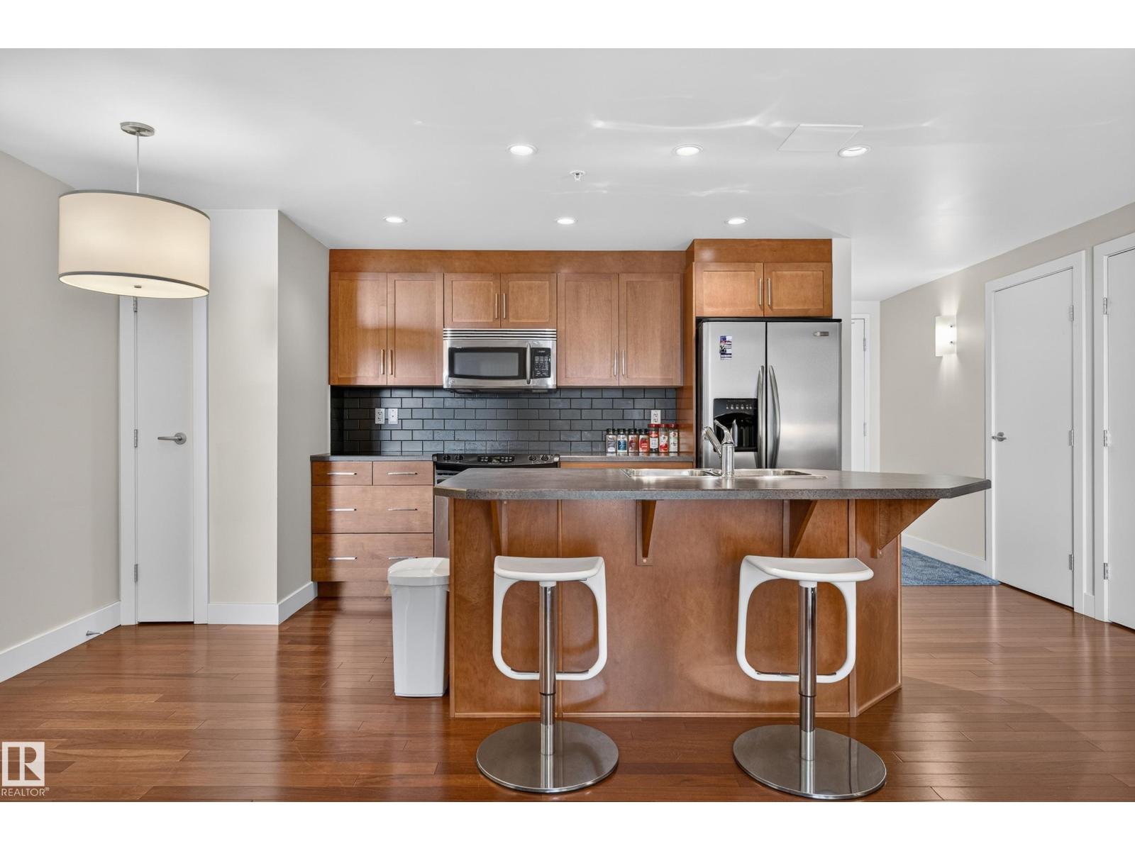 #505 11933 Jasper Av Nw Property Photo 16