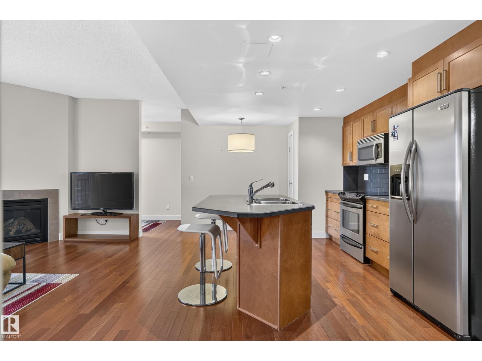 #505 11933 Jasper Av Nw Property Photo 17