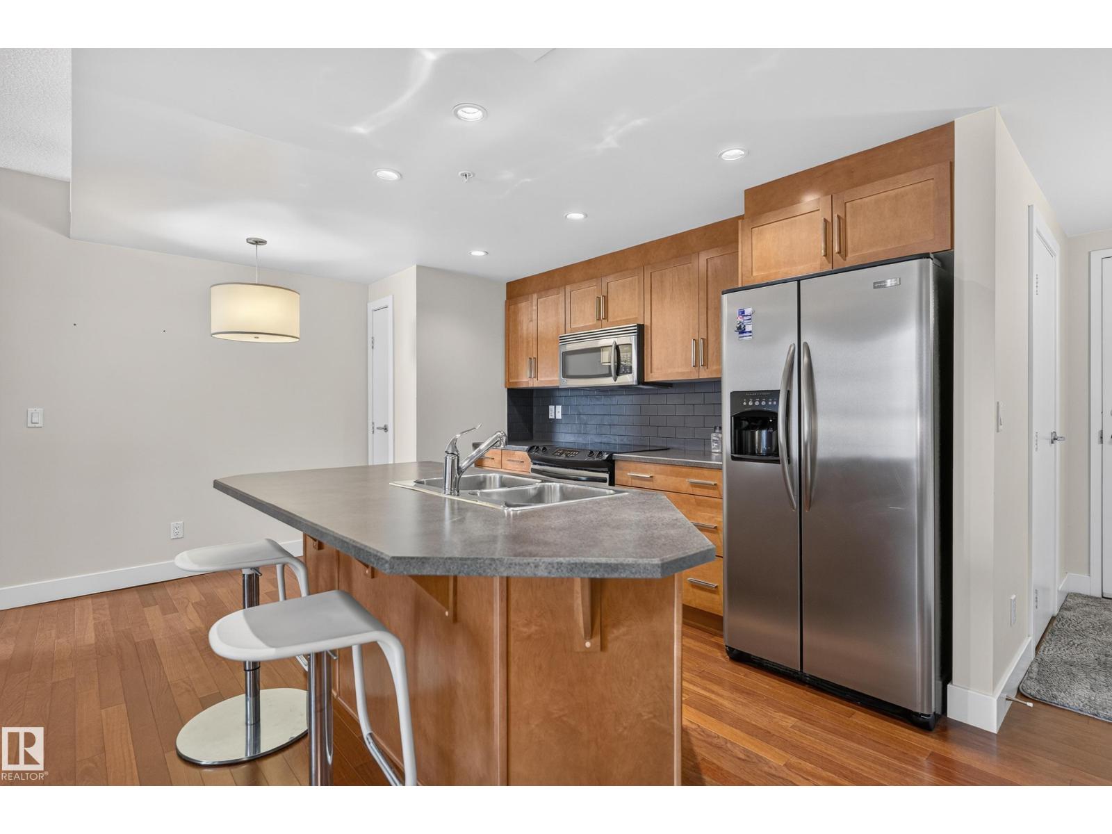 #505 11933 Jasper Av Nw Property Photo 18