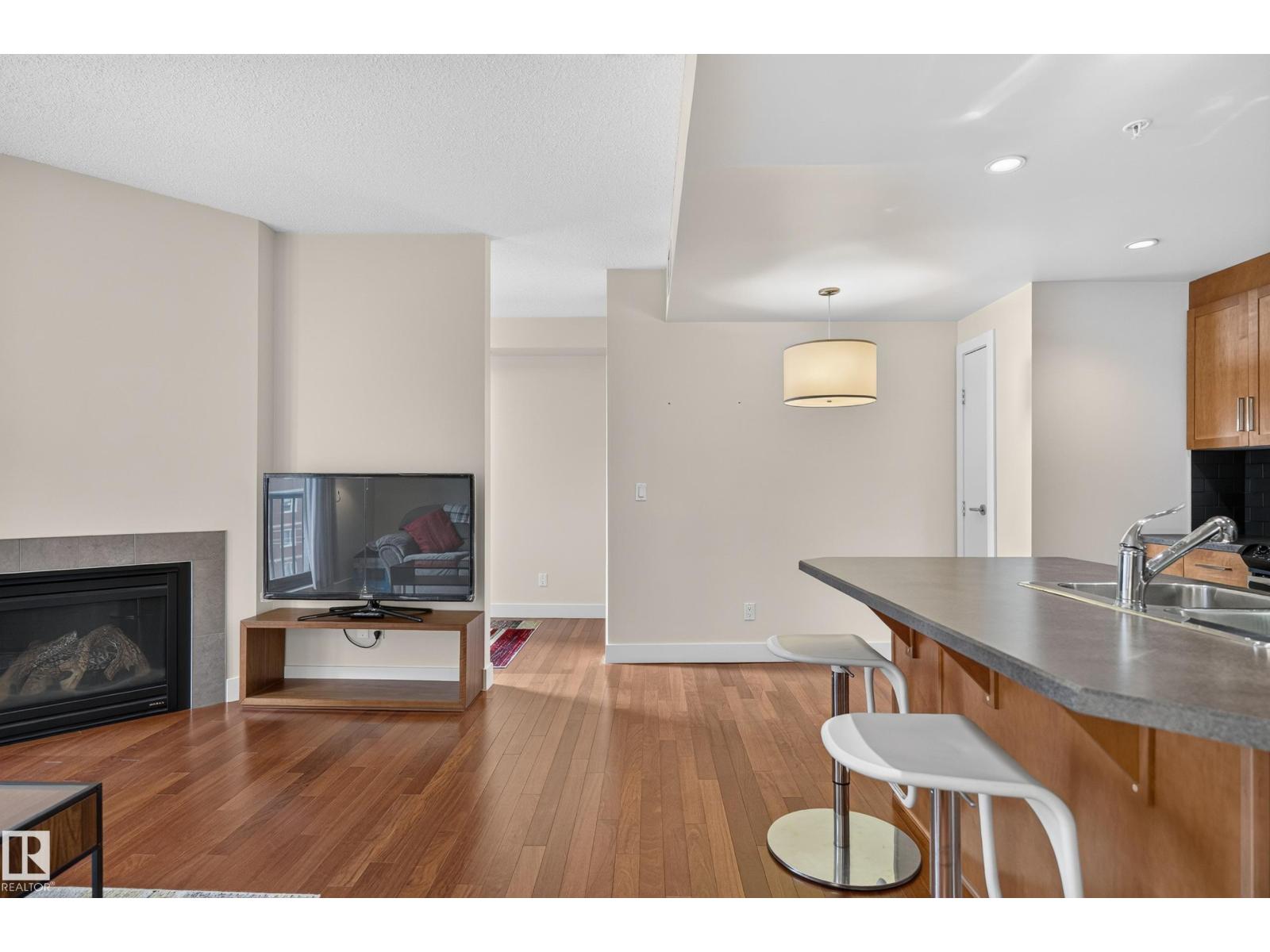 #505 11933 Jasper Av Nw Property Photo 19
