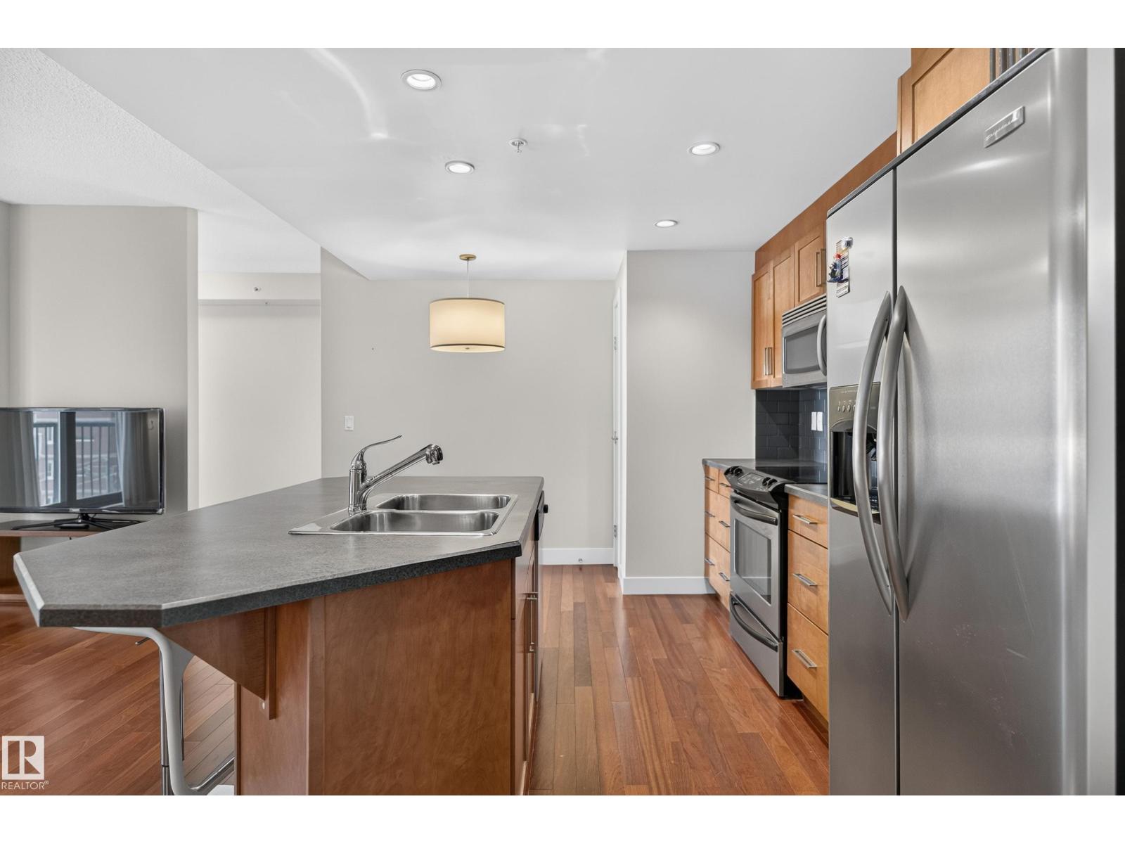 #505 11933 Jasper Av Nw Property Photo 23