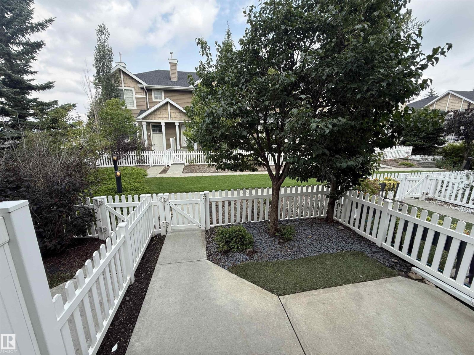 #8 3075 Trelle Cr Nw Property Photo 9