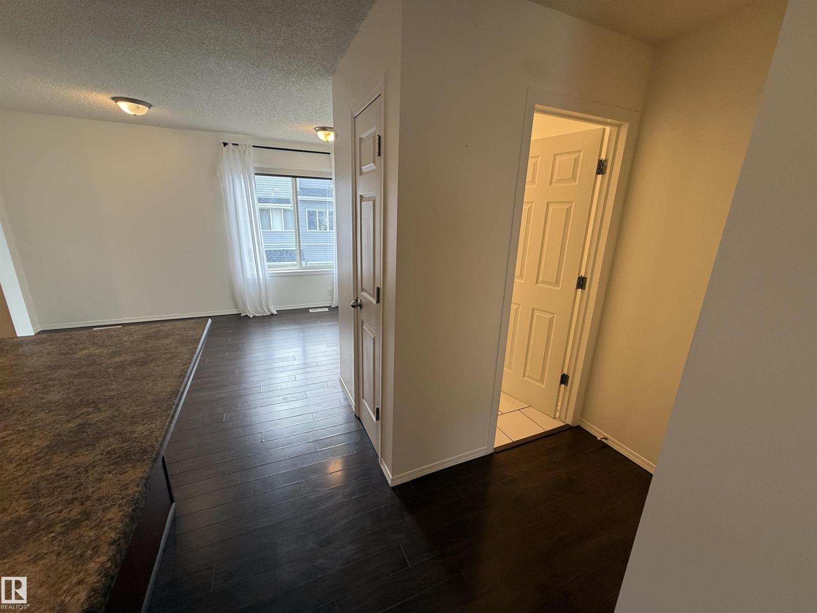 #8 3075 Trelle Cr Nw Property Photo 20