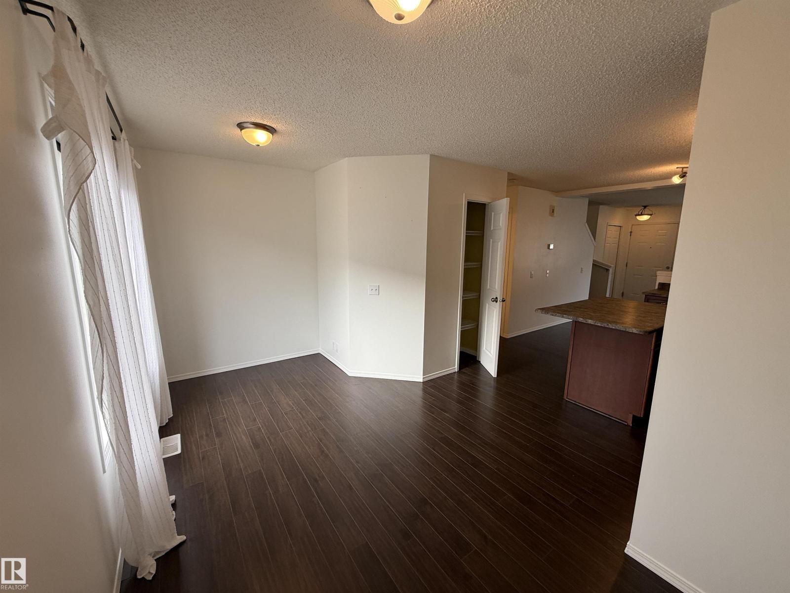 #8 3075 Trelle Cr Nw Property Photo 21