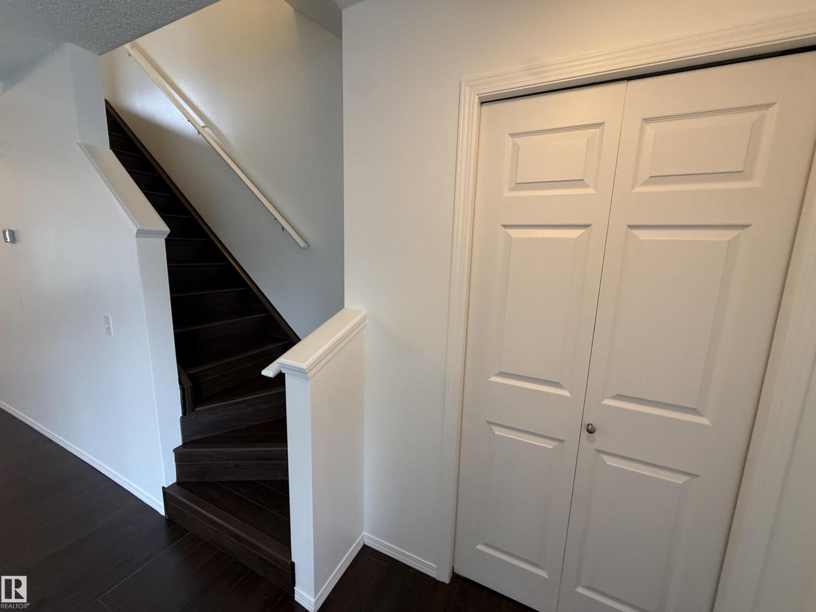 #8 3075 Trelle Cr Nw Property Photo 26