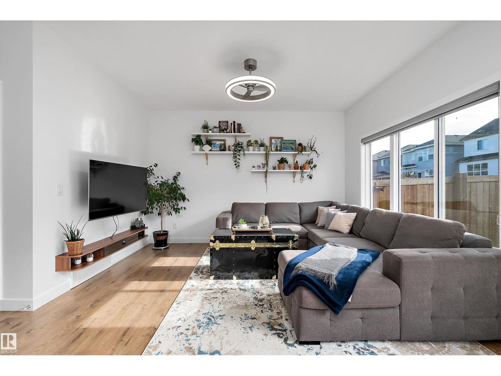 23011 96 Av Nw Property Photo 6