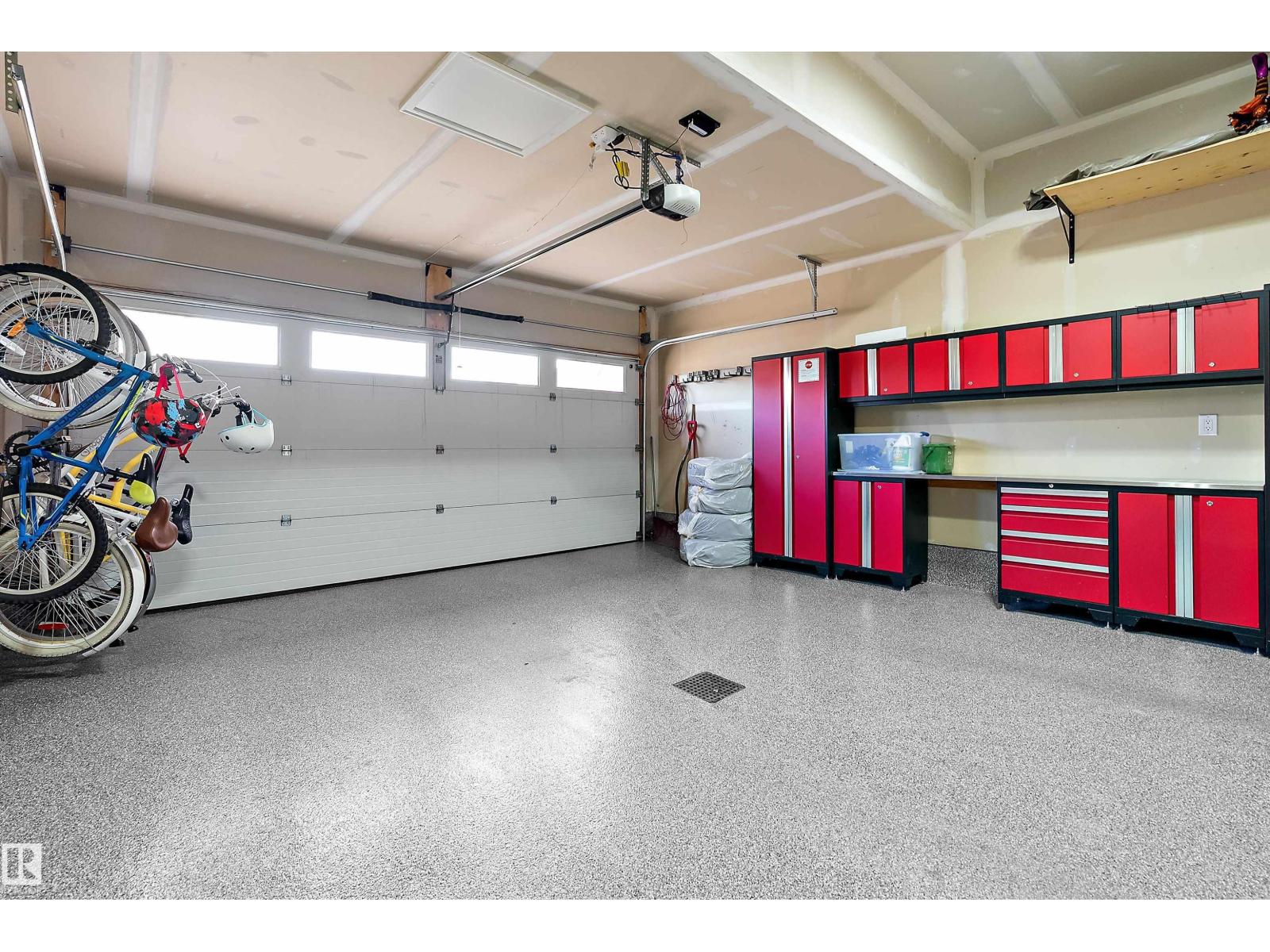 23011 96 Av Nw Property Photo 16