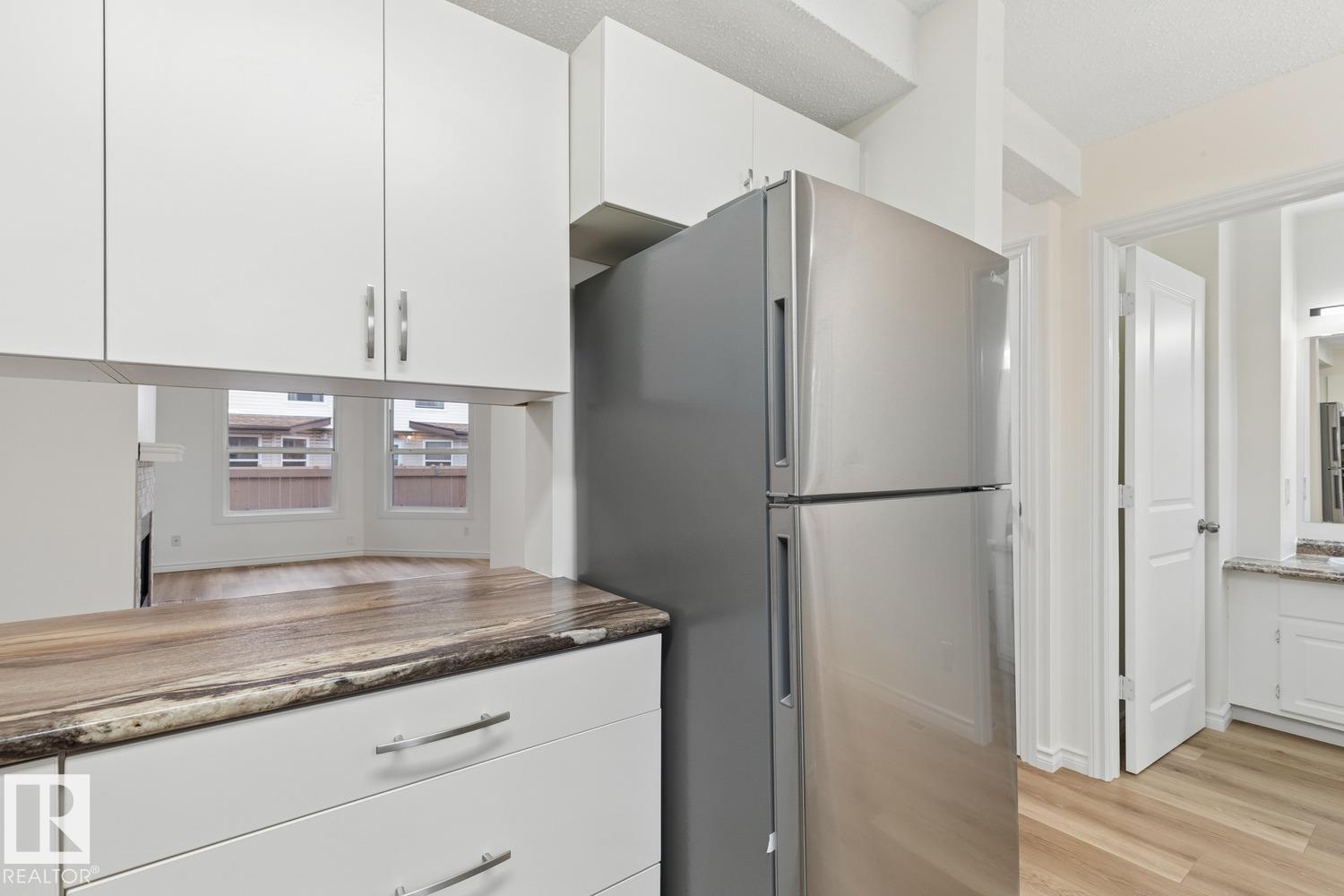 10475 24 Av Nw Property Photo 5
