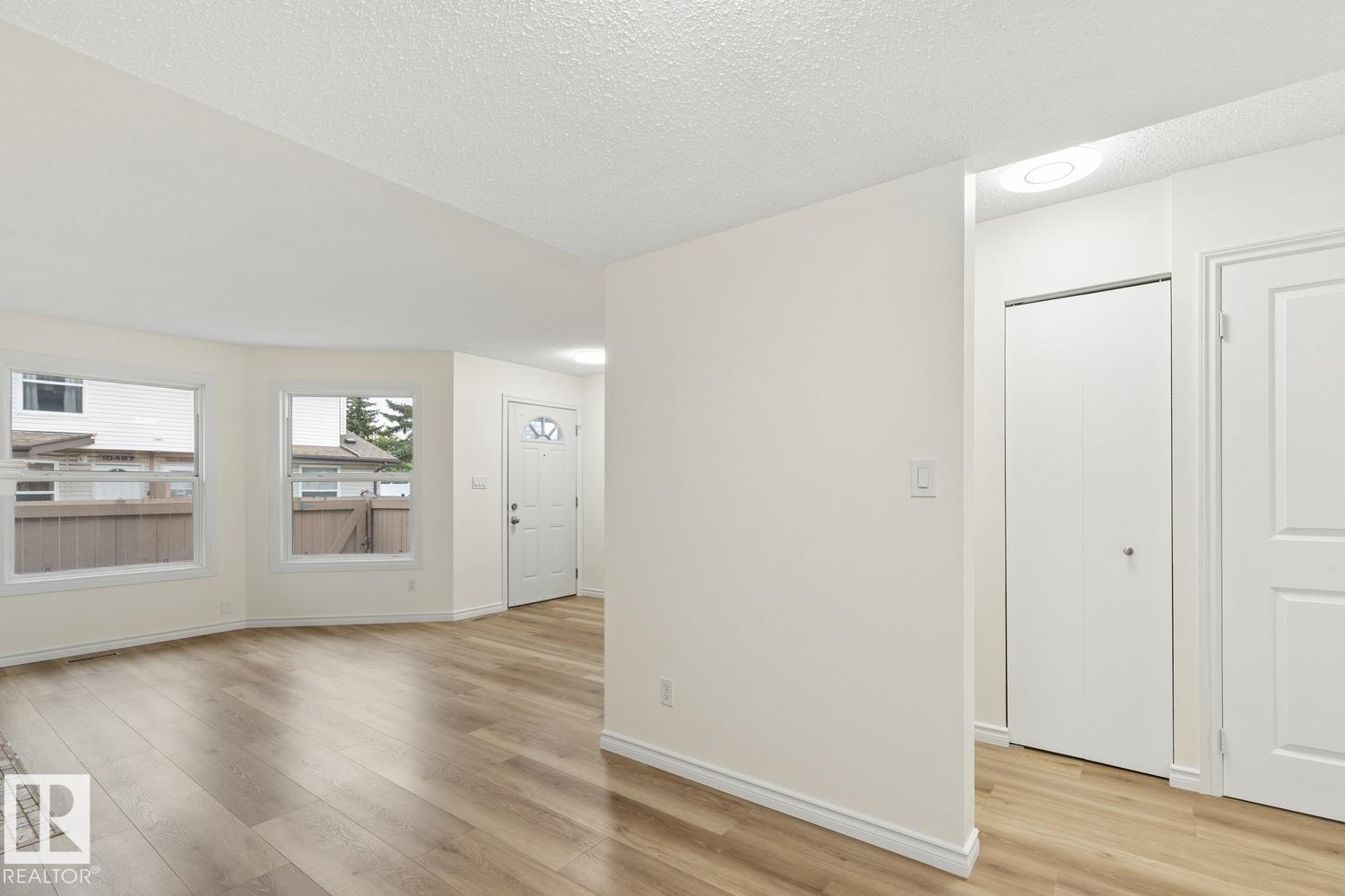10475 24 Av Nw Property Photo 9