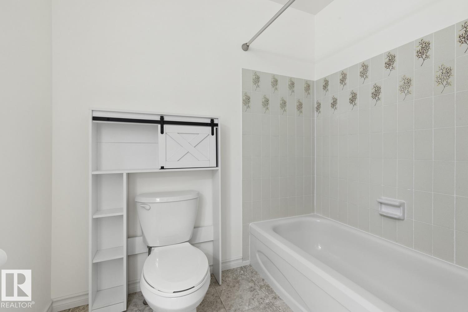 10475 24 Av Nw Property Photo 26