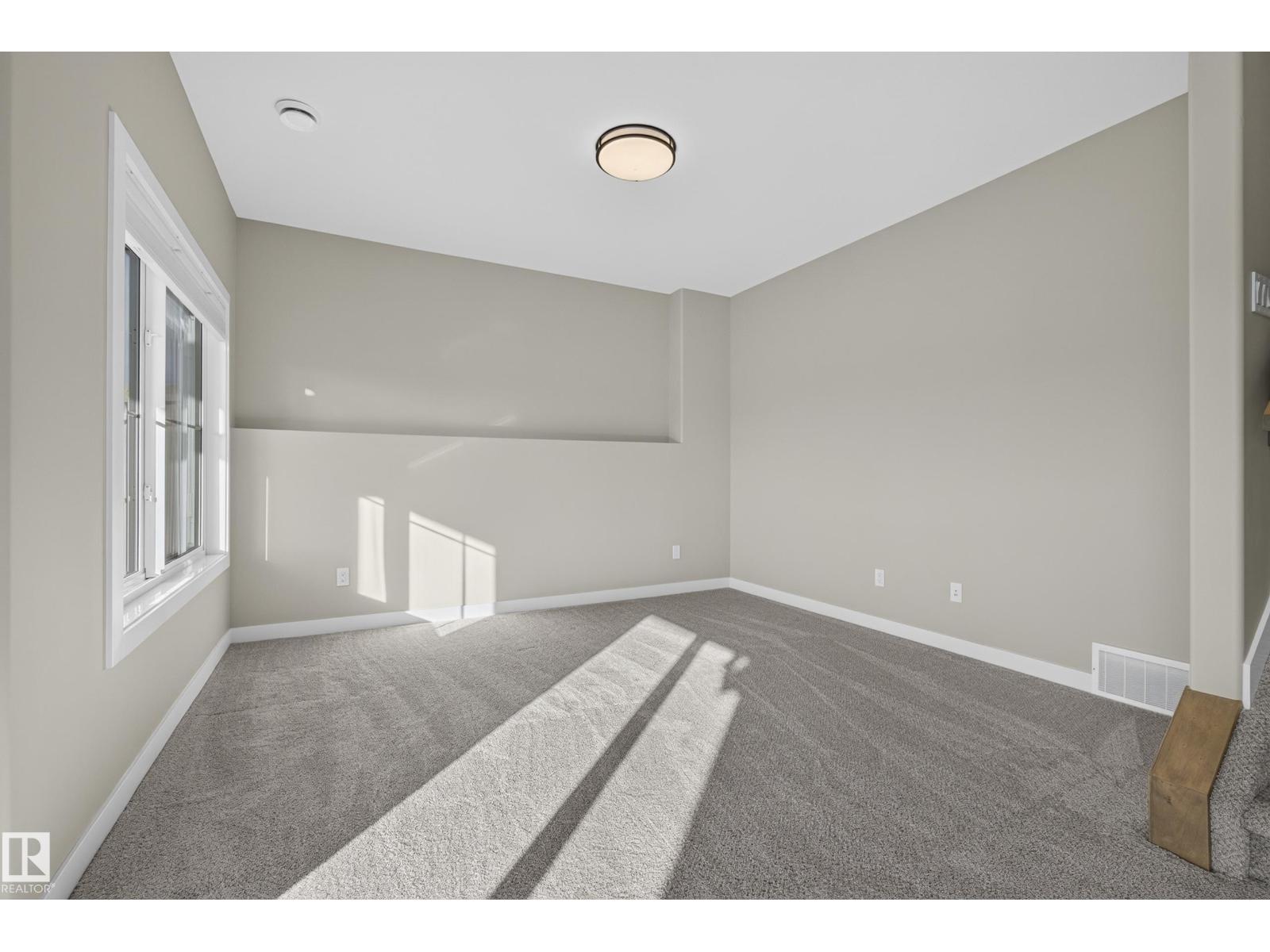55 Edgefield Wy Property Photo 42