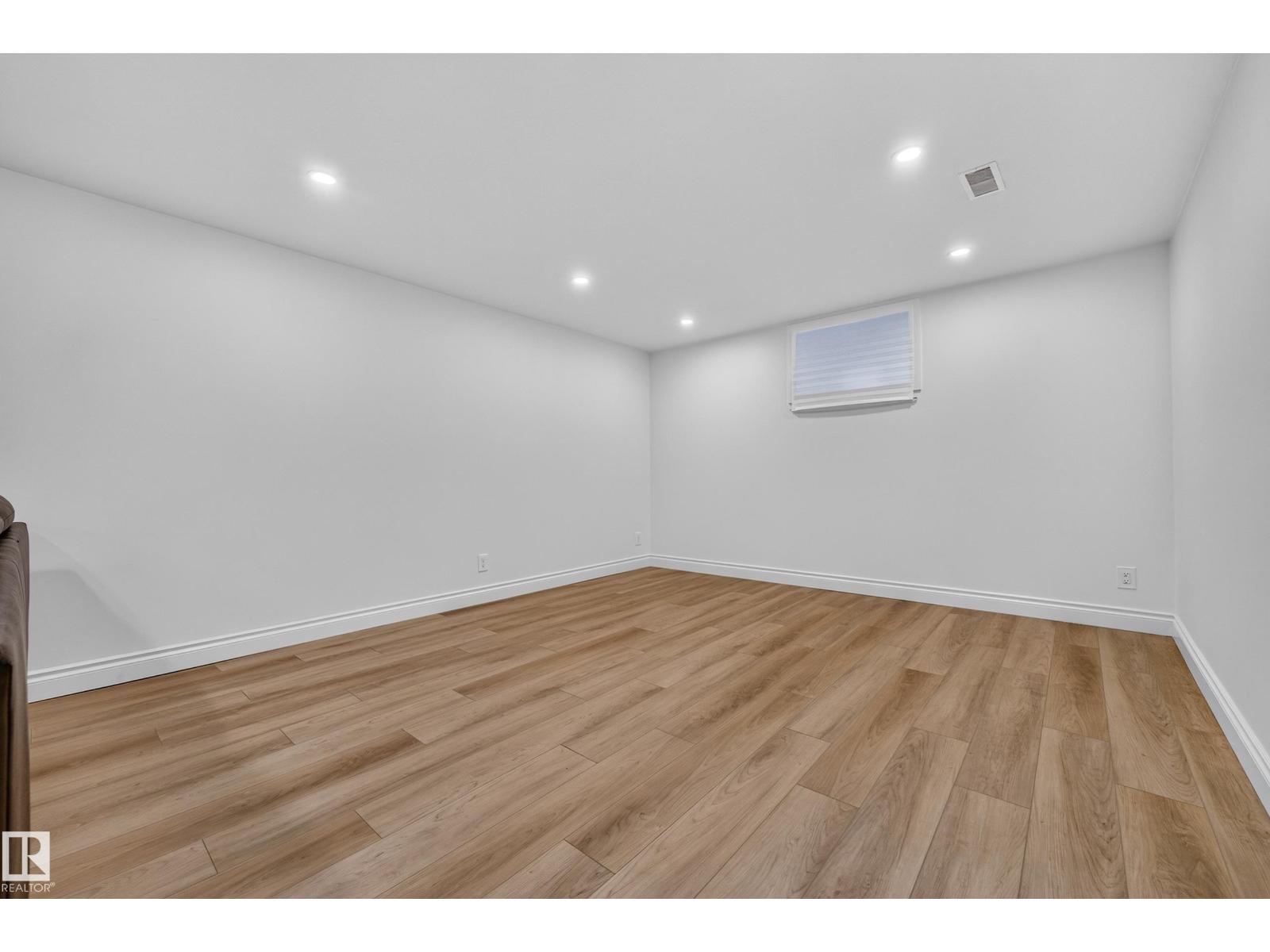 10224 82 St Nw Property Photo 33