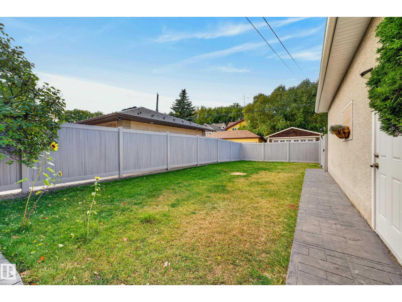 10224 82 St Nw Property Photo 52