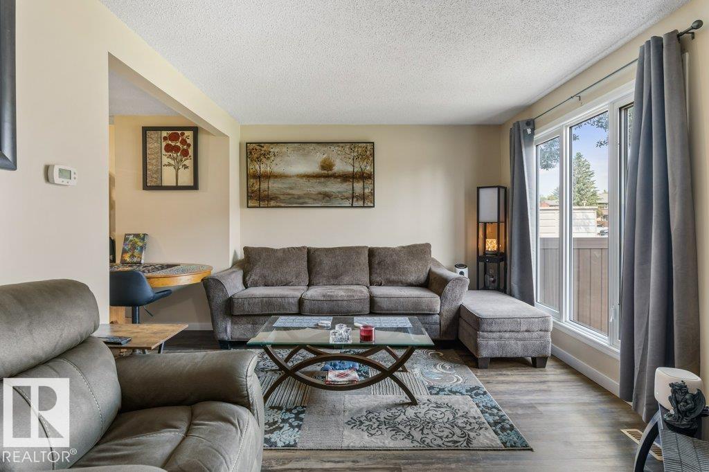 8306 182 St Nw Property Photo 8