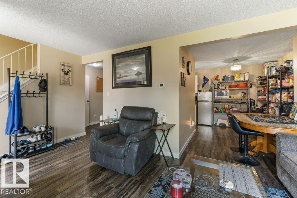 8306 182 St Nw Property Photo 9