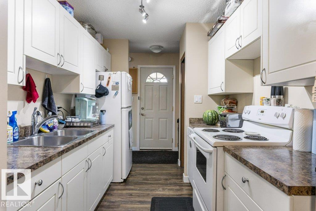 8306 182 St Nw Property Photo 15