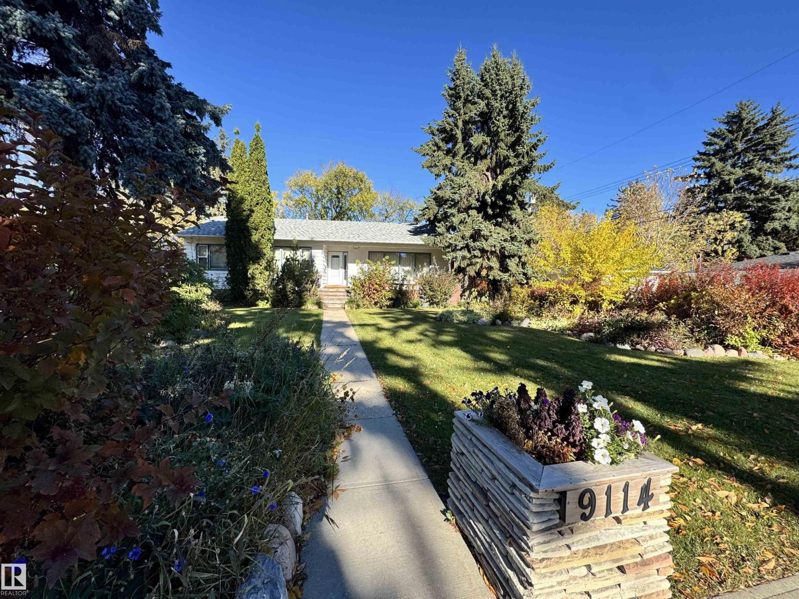 9114 120 ST NW NW Property Photo 1