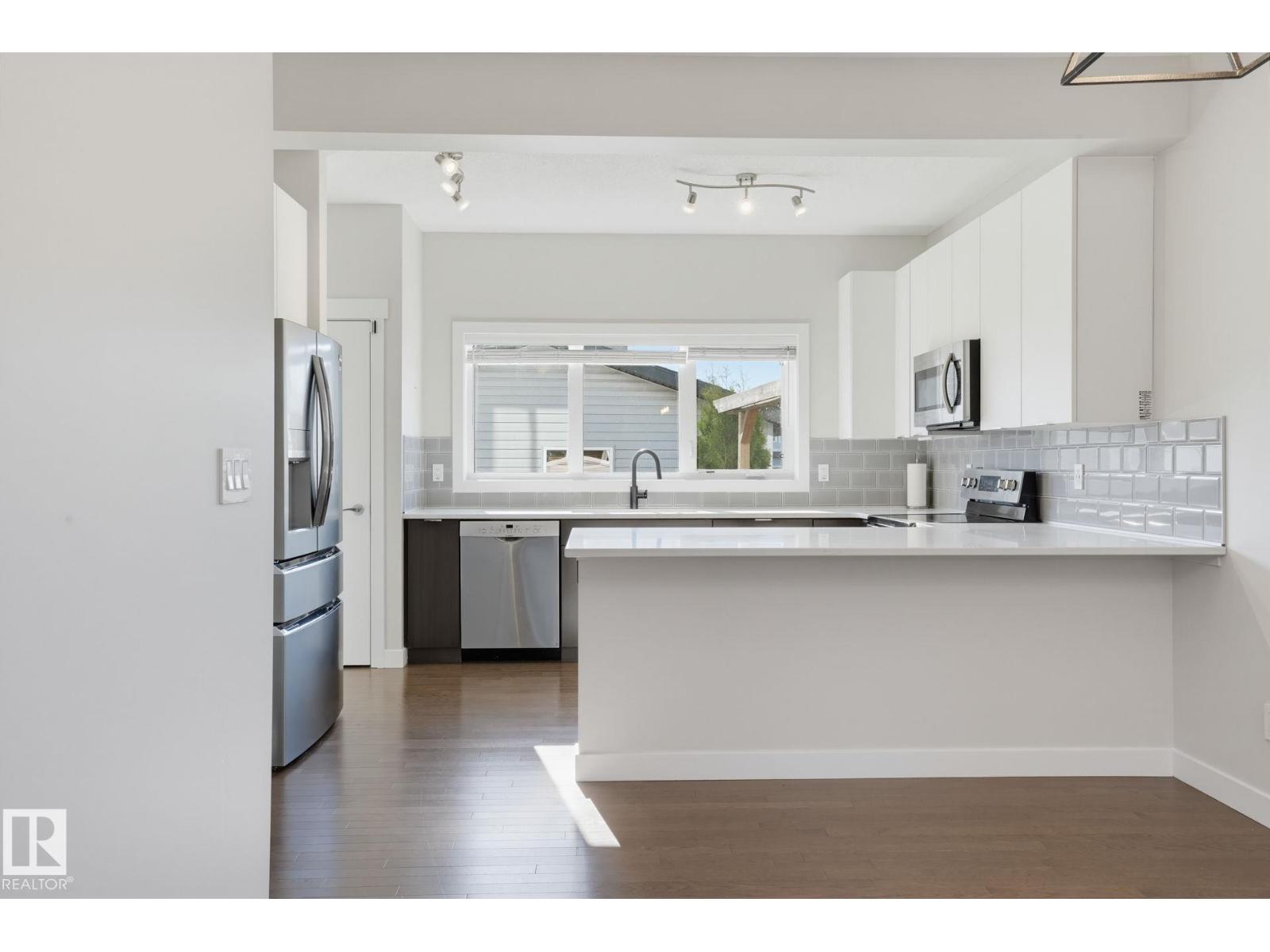 6117 176a Av Nw Property Photo 5