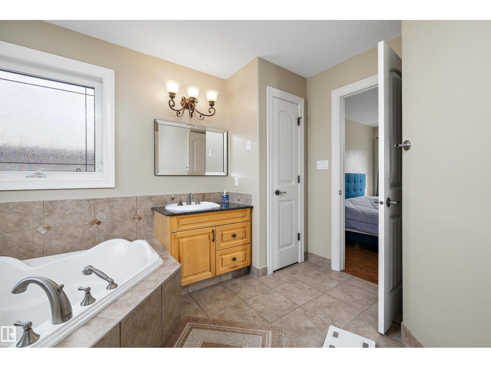 17815 111 St Nw Property Photo 30