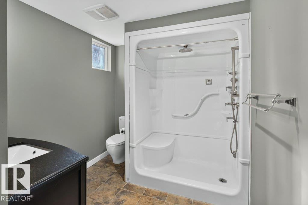 9742 88 Av Nw Property Photo 33