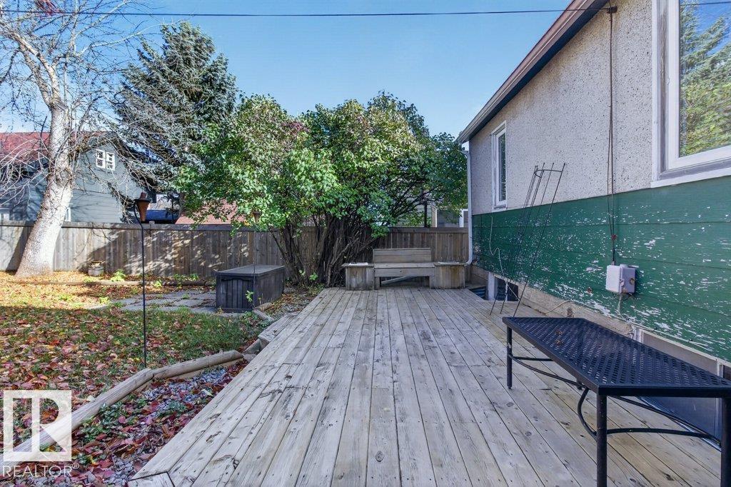 9742 88 Av Nw Property Photo 39