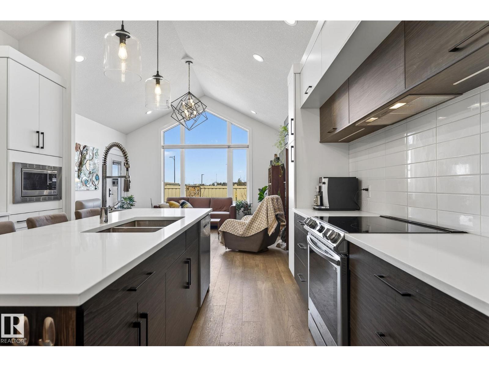 45 Evermore Cr Property Photo 6
