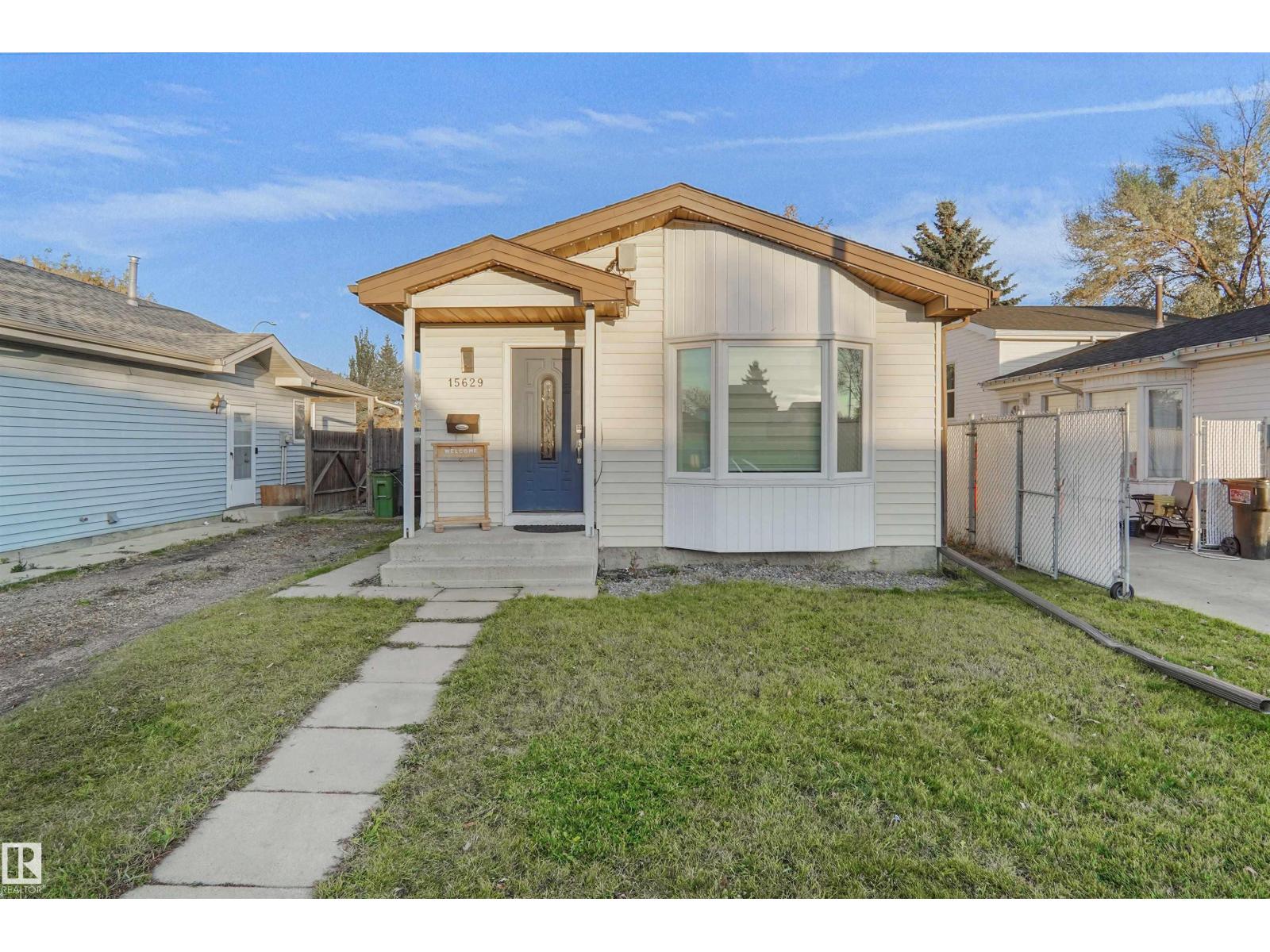 15629 83 St Nw Property Photo 2