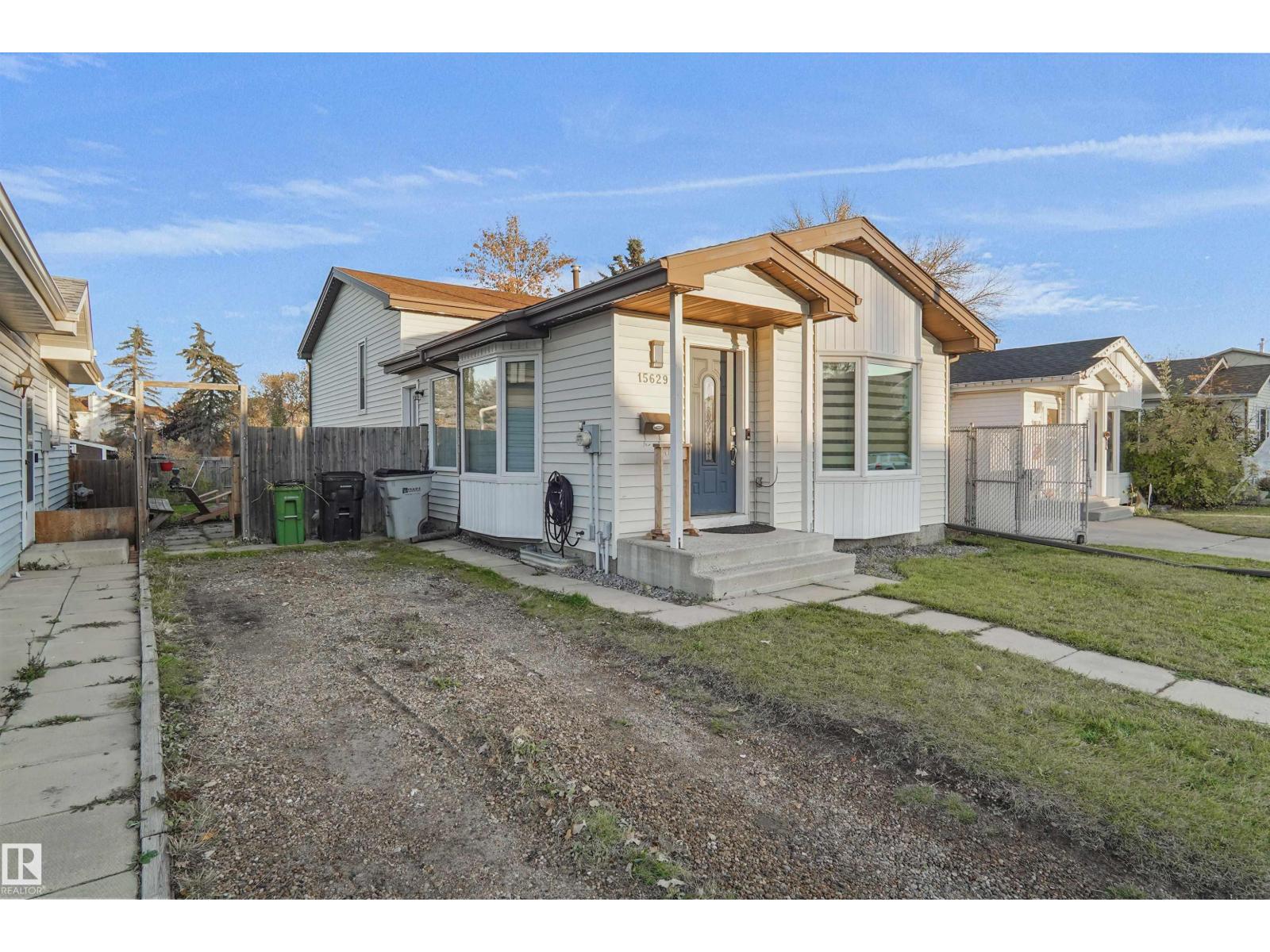 15629 83 St Nw Property Photo 3