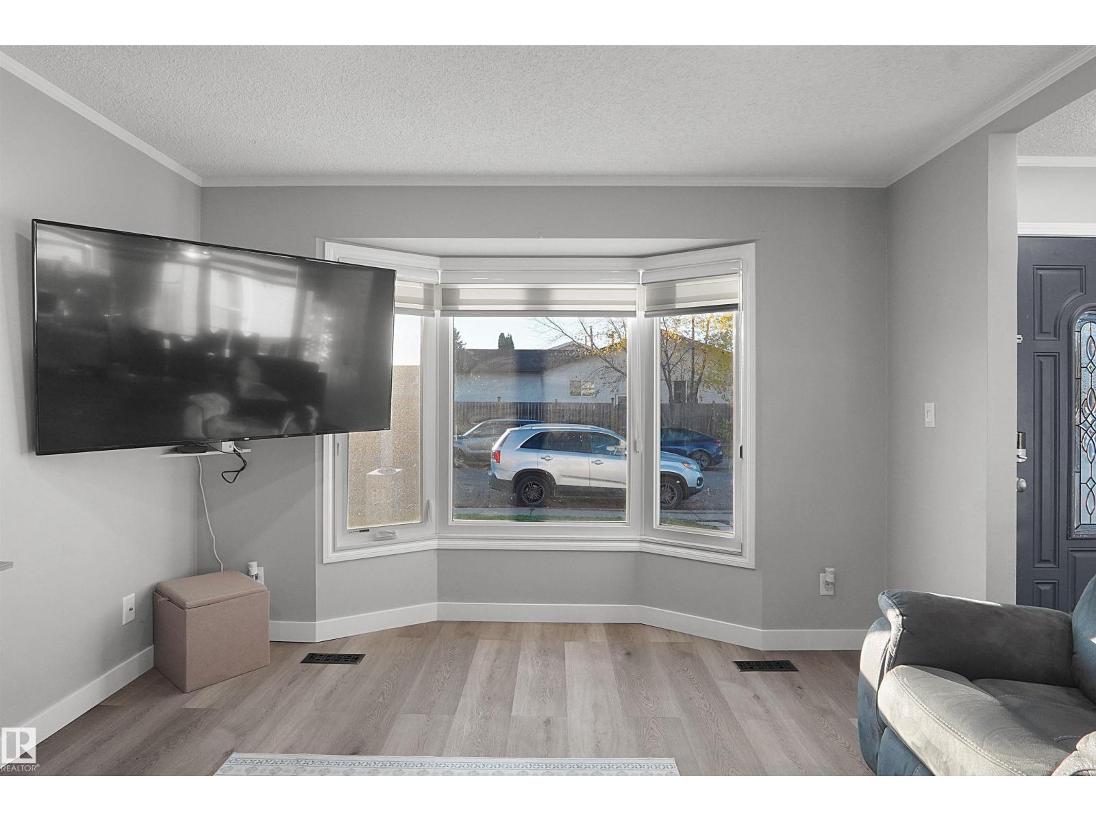 15629 83 St Nw Property Photo 6