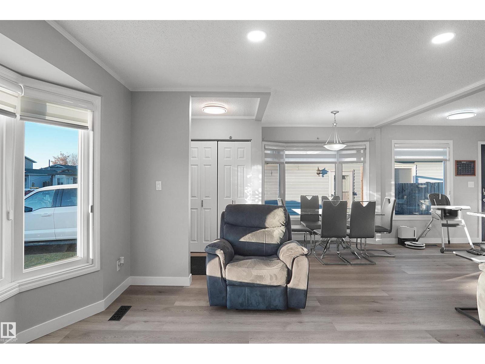 15629 83 St Nw Property Photo 10