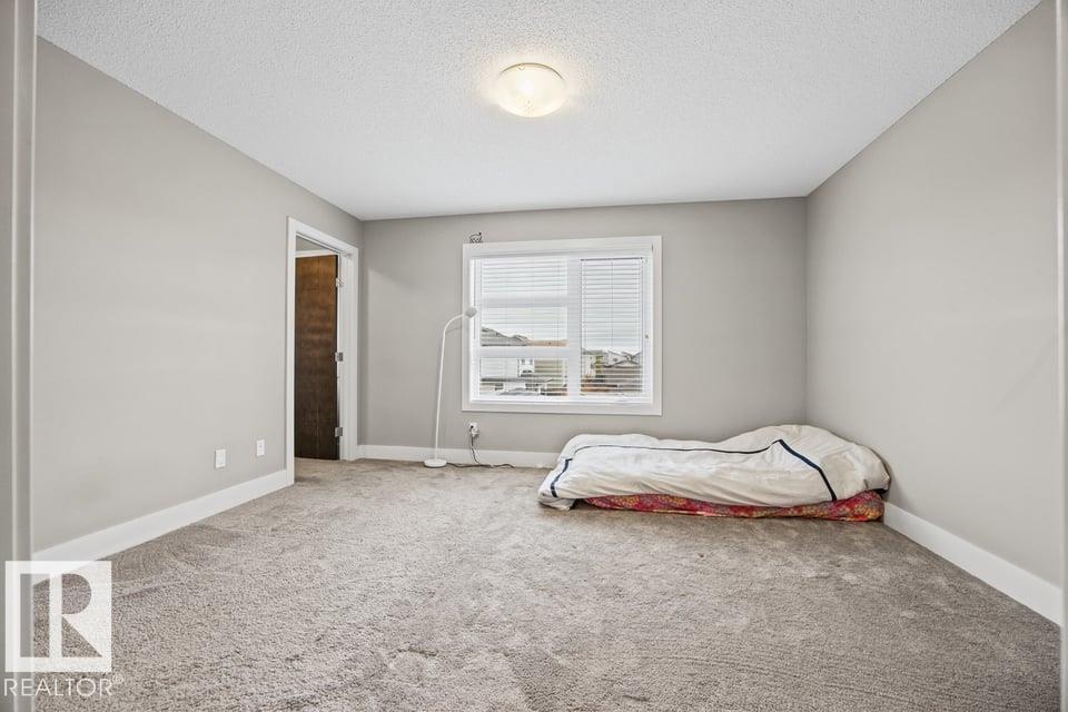 7627 181 Av Nw Property Photo 19