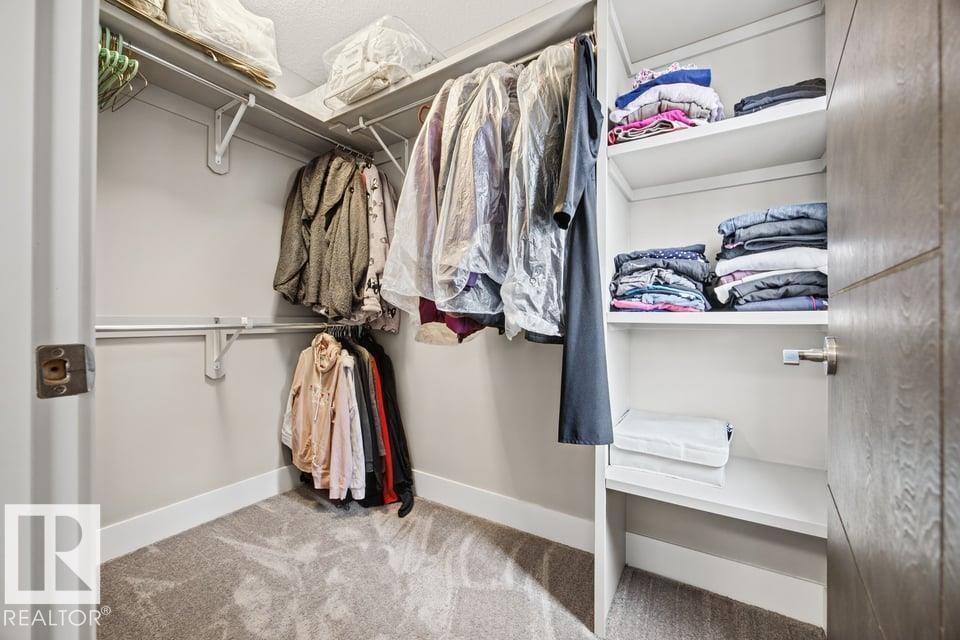7627 181 Av Nw Property Photo 22
