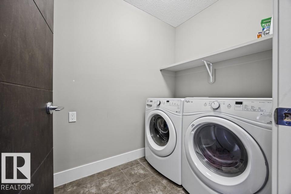7627 181 Av Nw Property Photo 24