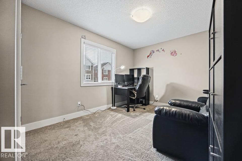 7627 181 Av Nw Property Photo 25