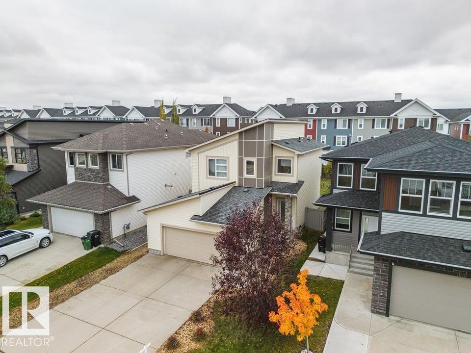 7627 181 Av Nw Property Photo 40