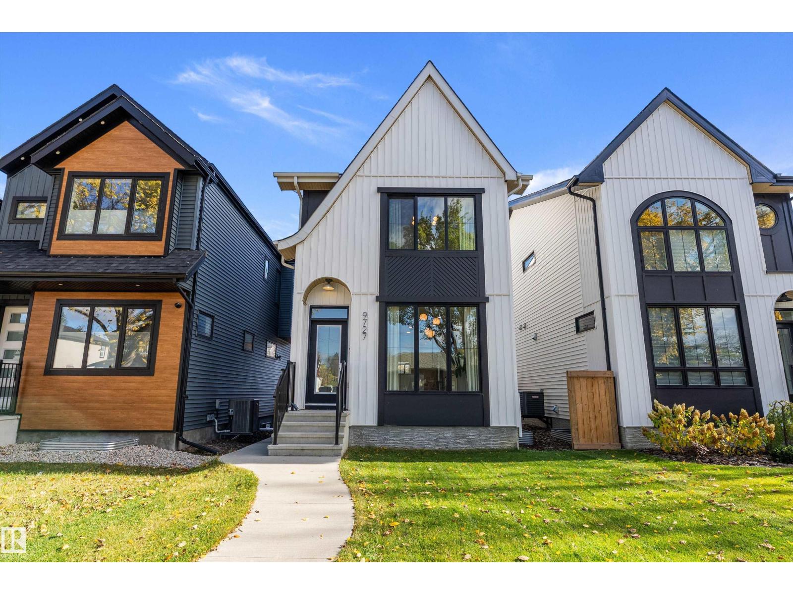 9727 153 St Nw Property Photo 1