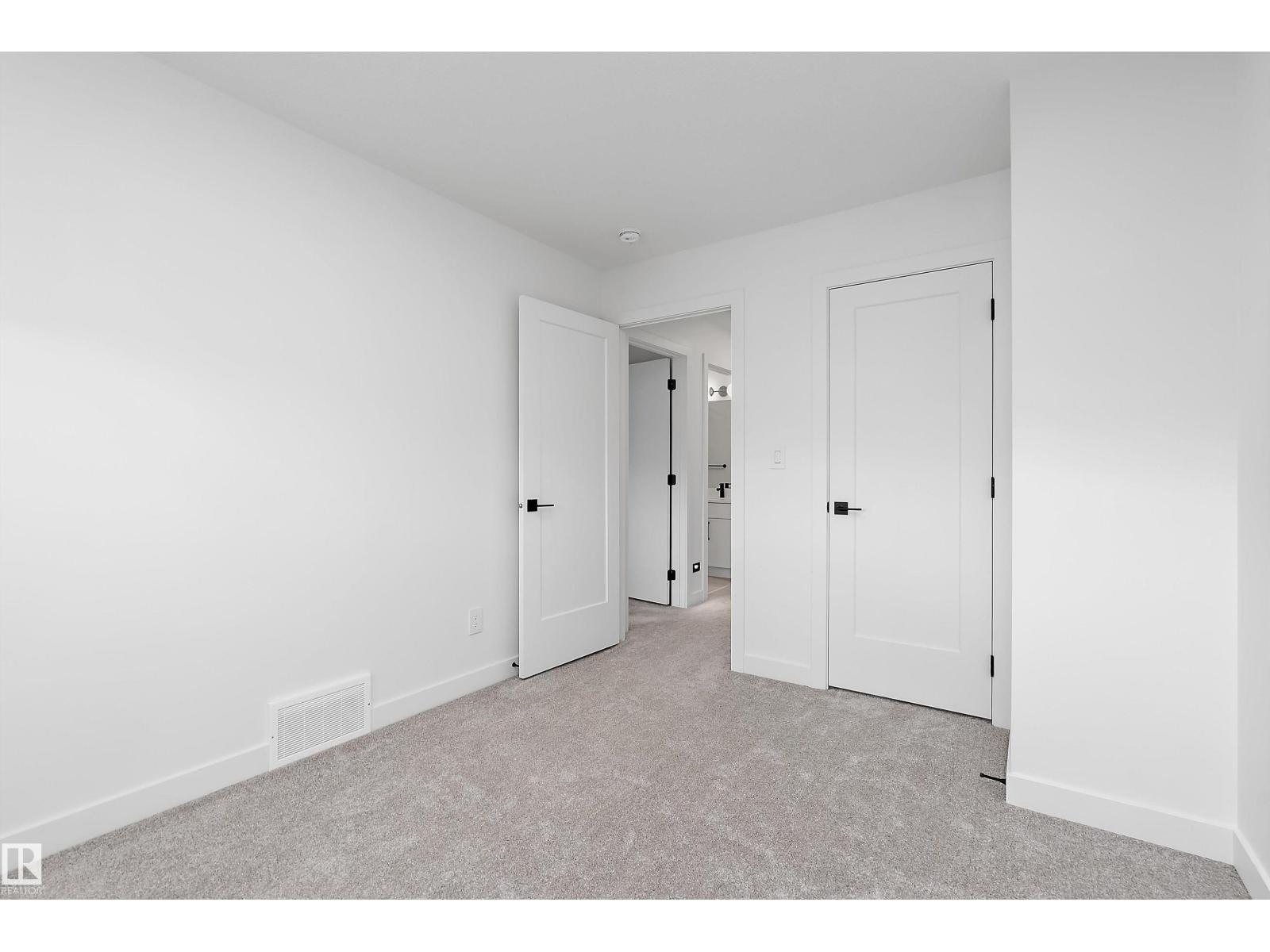 9727 153 St Nw Property Photo 31