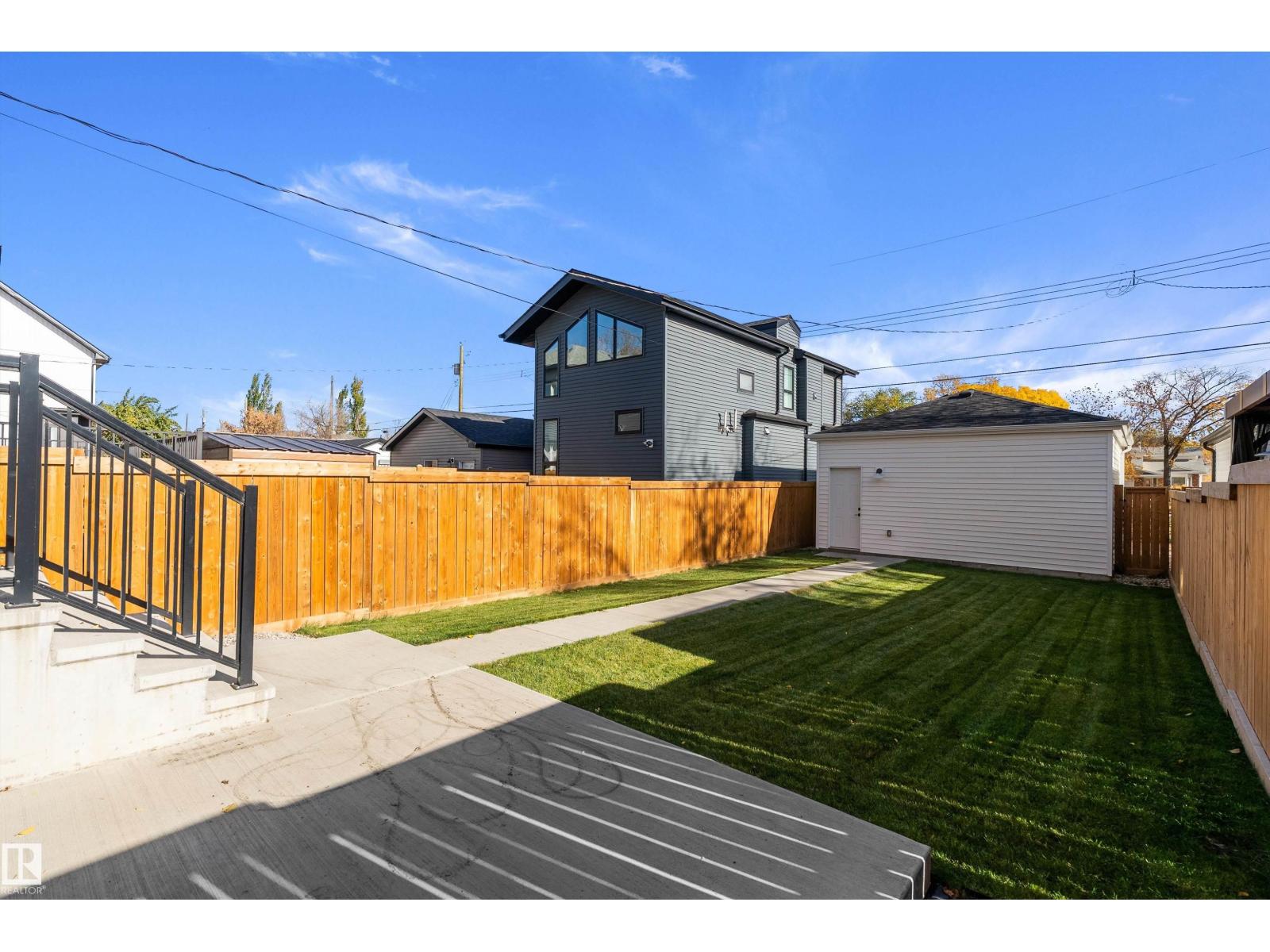 9727 153 St Nw Property Photo 37