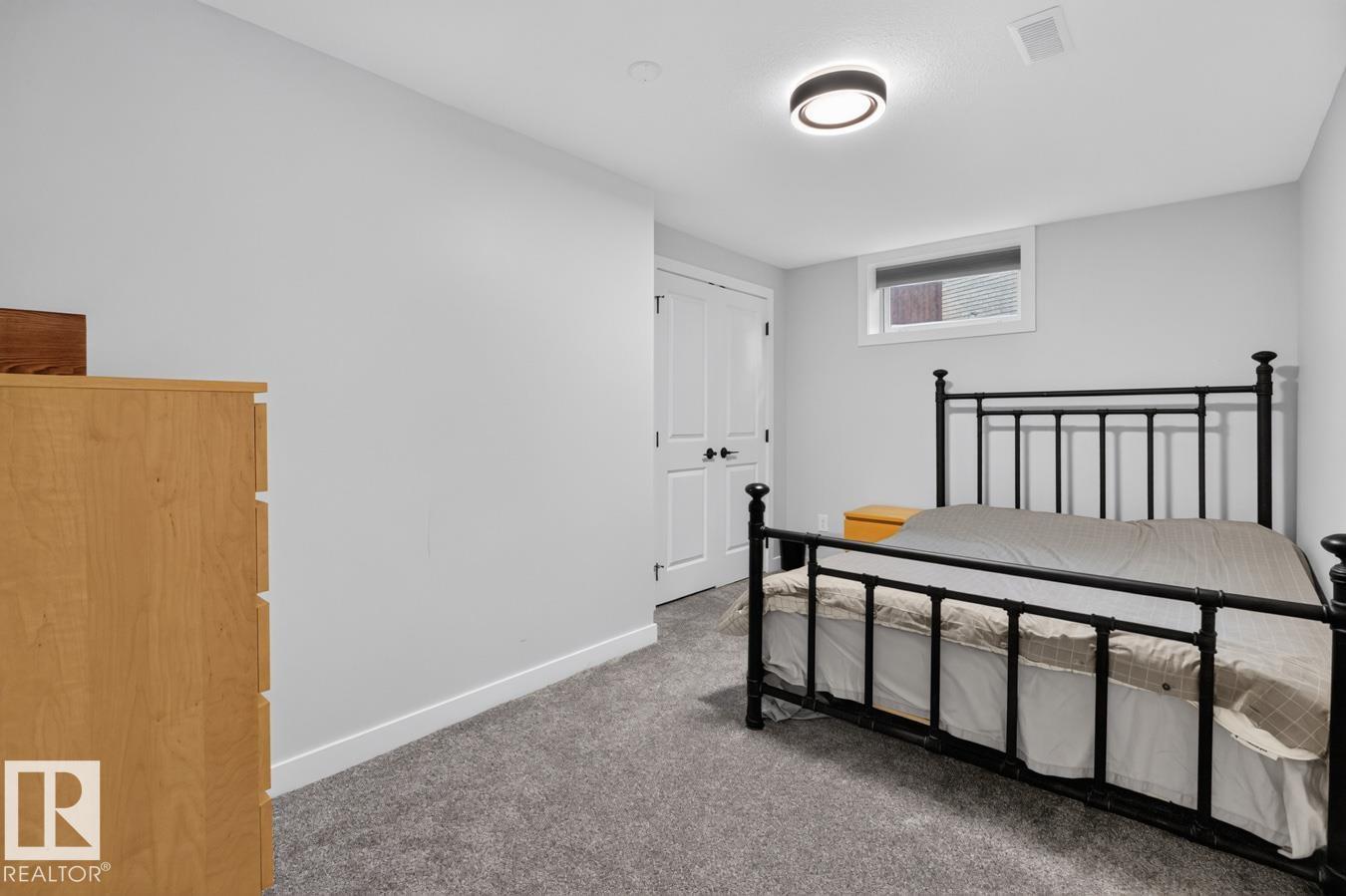 7404 92 Av Nw Property Photo 25