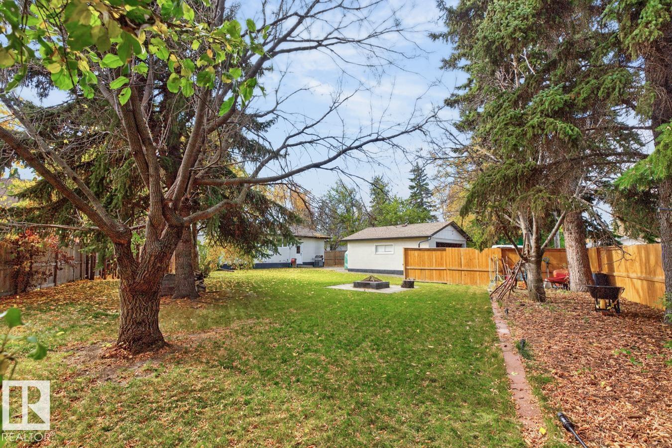 7404 92 Av Nw Property Photo 39