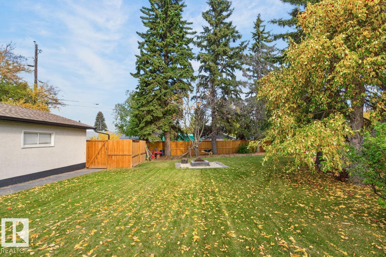 7404 92 Av Nw Property Photo 40