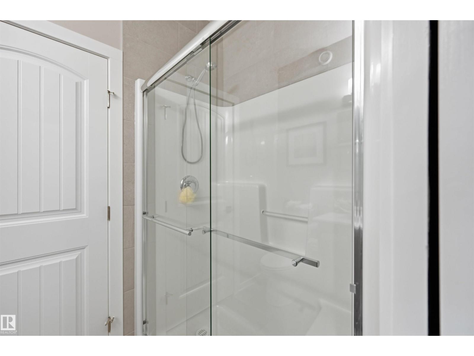 168 Larch Cr Property Photo 22