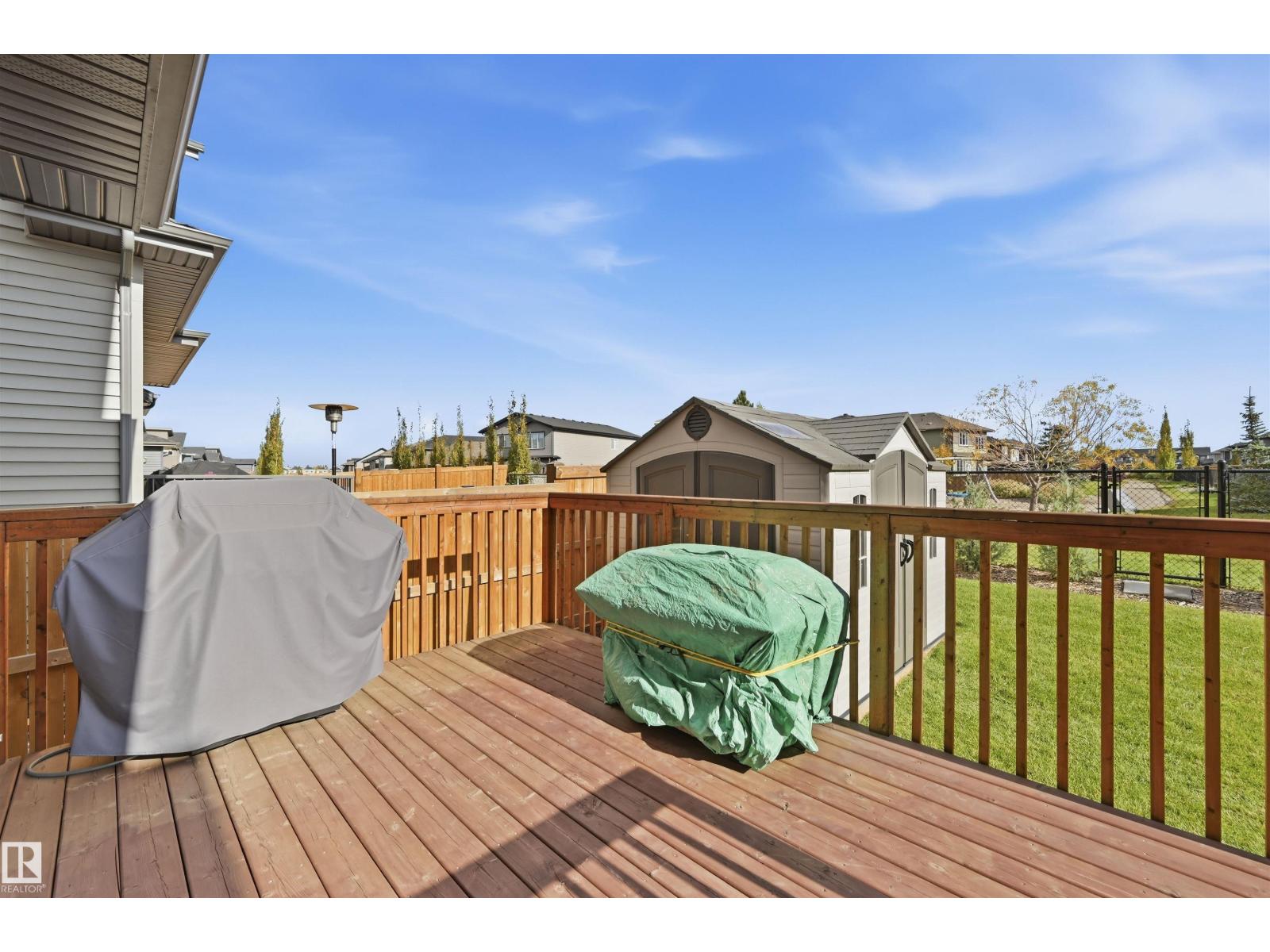 168 Larch Cr Property Photo 45