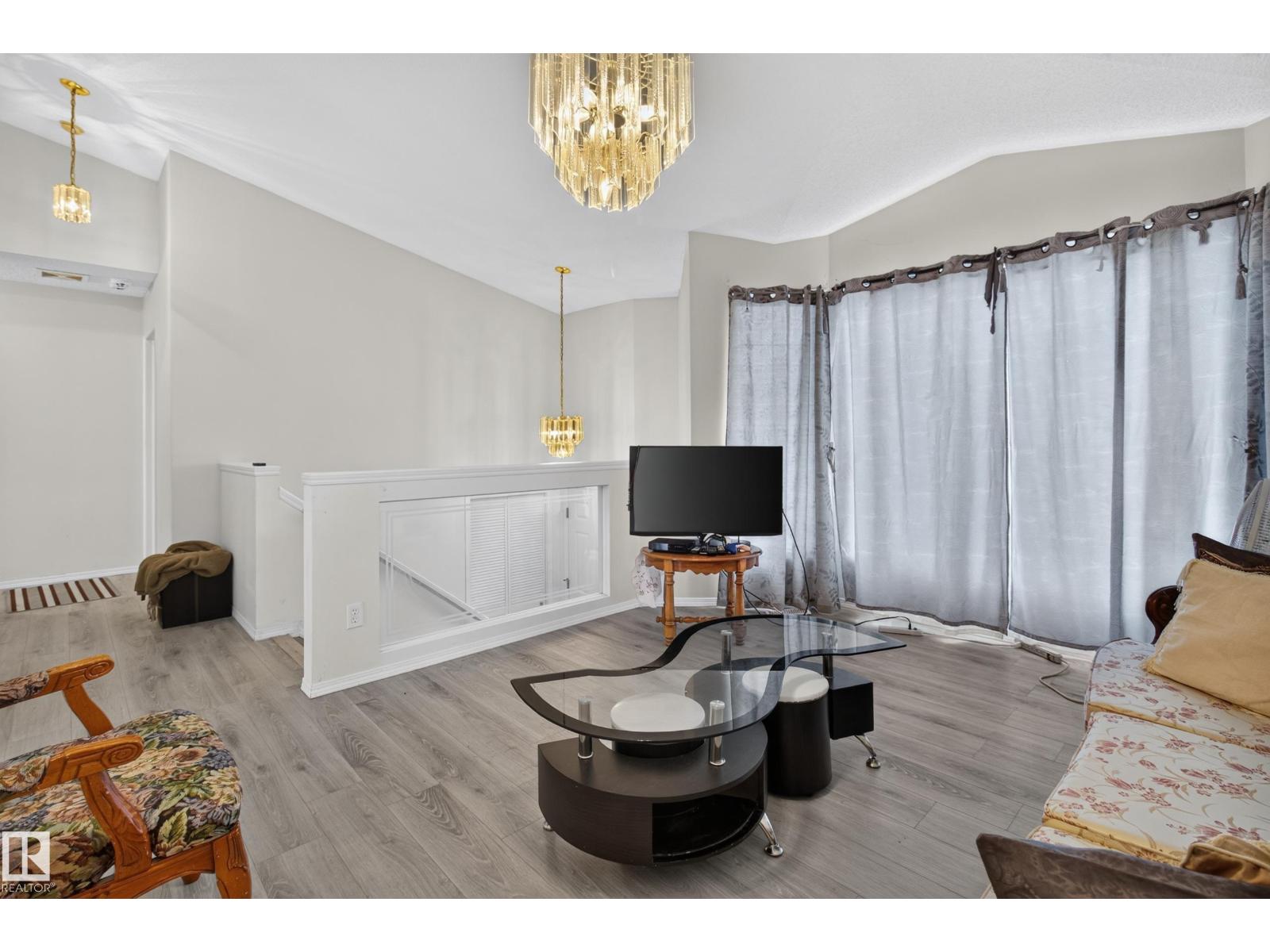 13111 36 St Nw Property Photo 4