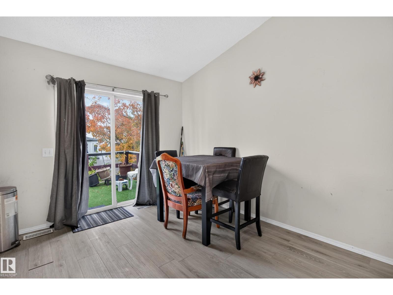 13111 36 St Nw Property Photo 8